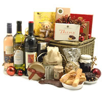 Christmas Hampers & Xmas Hampers from Hampergifts.co.uk - Christmas Cheer