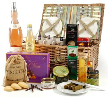  Luxury Picnic Hamper for Four 