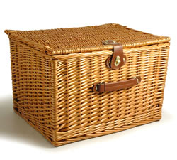 Empty Hampers & Baskets: from Hampergifts.co.uk - 18 inch - Large Lidded Hamper