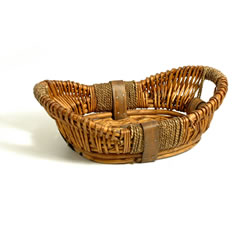 Empty Hampers & Baskets: from Hampergifts.co.uk - 13 inch - Small Oval Basket