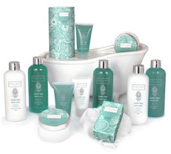Mothers Day Hampers & Gift Baskets from Hampergifts.co.uk - Azure Spa Ceramic Bath Tub