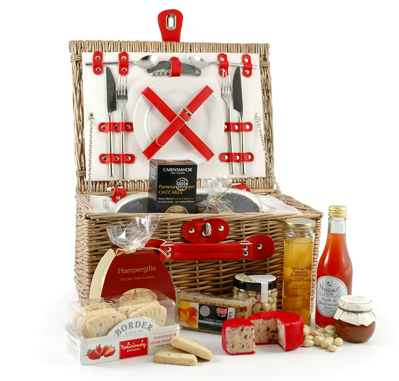 Luxury picnic hamper for two