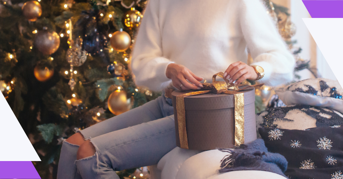unique Christmas hampers for her