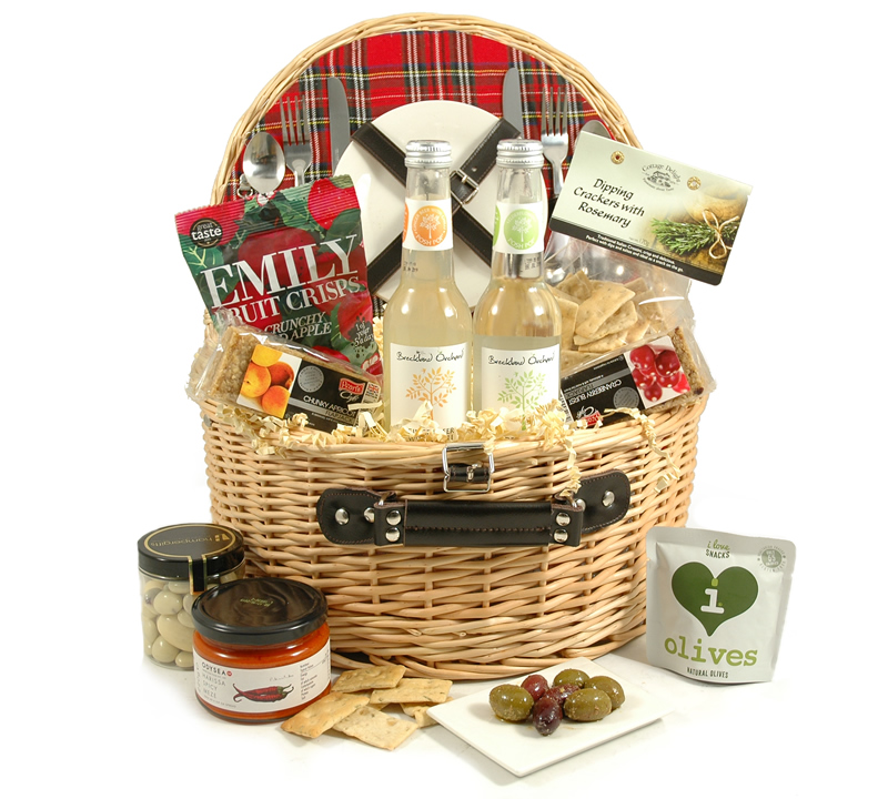 a picnic basket for King Charles coronation