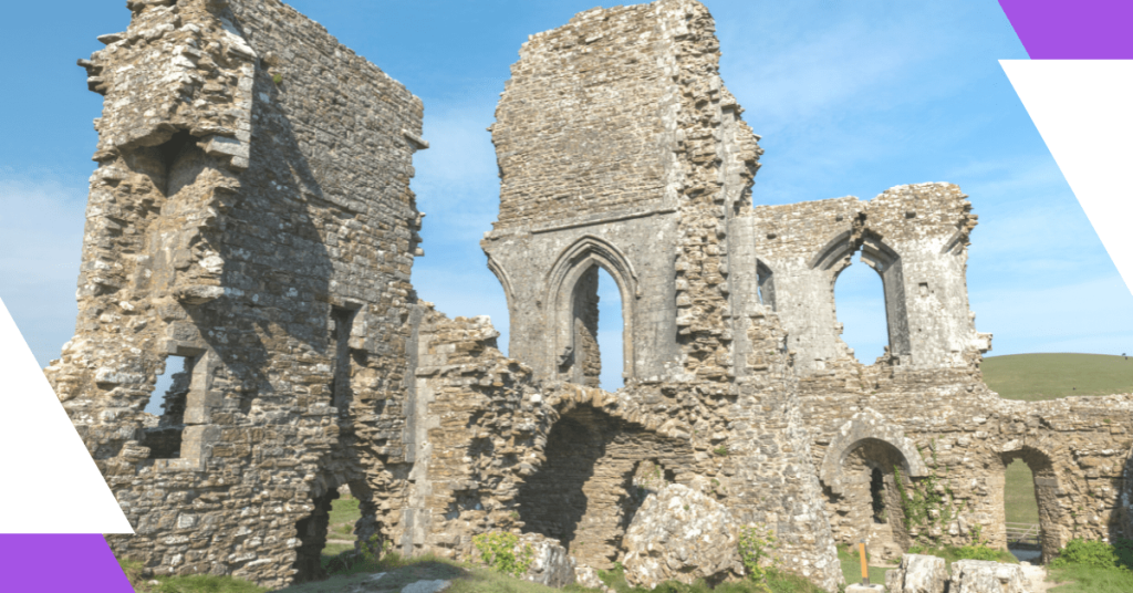 Summer Bank Holiday 2023 picnic spots like corfe castle in dorset