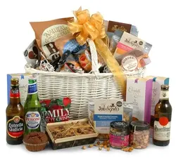 Cookies, Crisps, Beer & Snacks Bumper Basket 