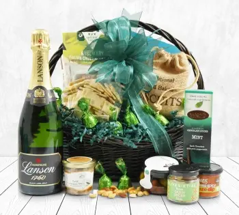 Gift Hampers UK & Luxury Food Baskets | Fast UK Delivery