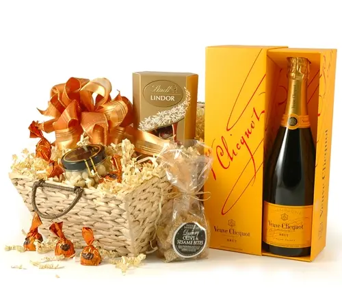 Veuve Clicquot Champagne Hamper