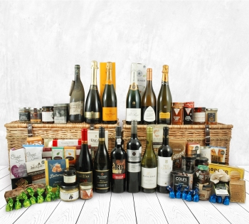 Christmas Cheese Hampers | Festive Cheese Gifts | Hampergifts - The Extravaganza